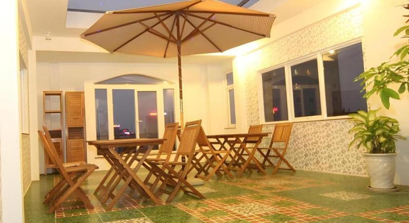 Omega Da Nang Beach Hotel Exterior foto